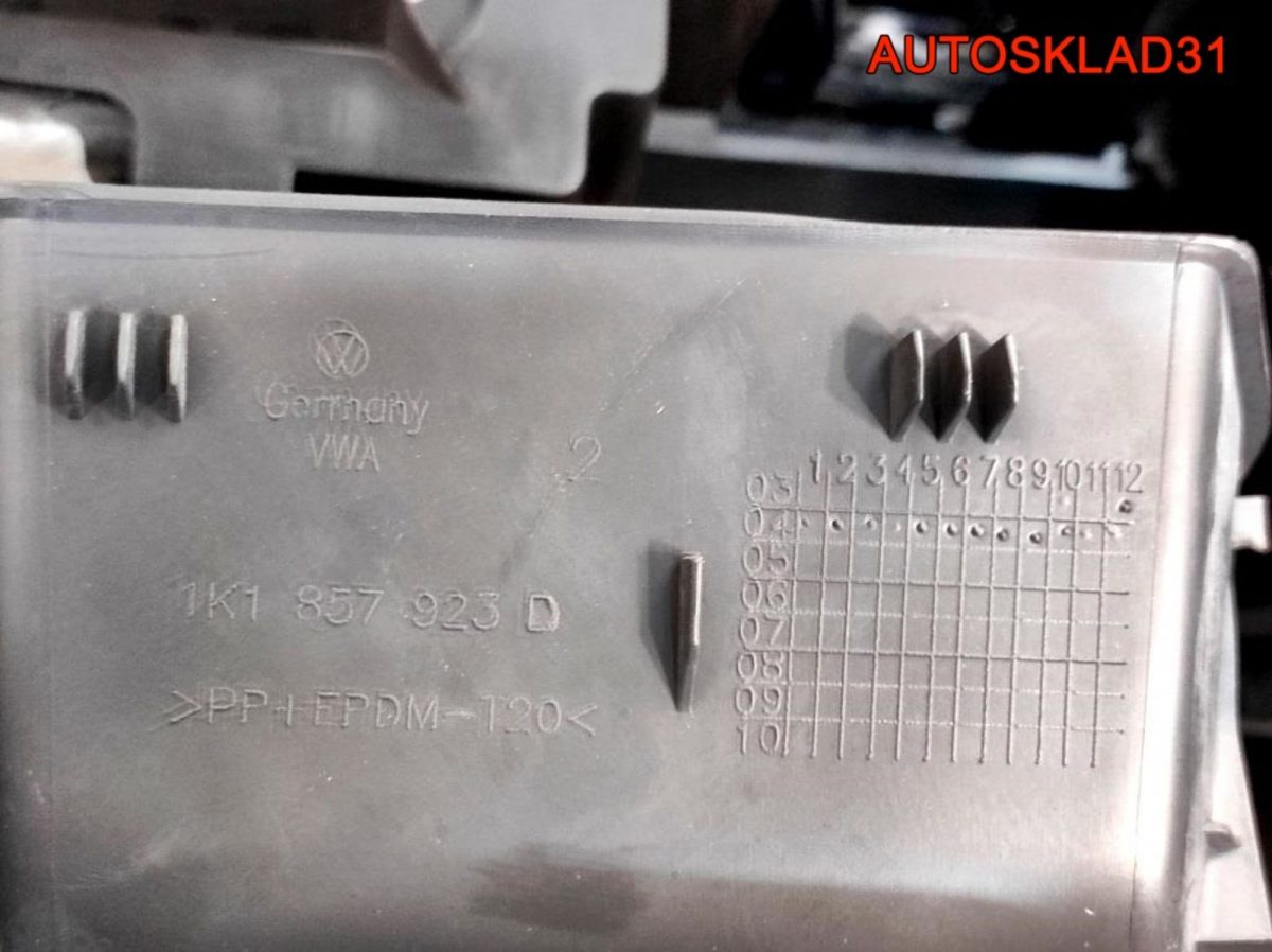 Торпедо Голое Volkswagen Golf 5 1K1857001B - АвтоСклад31.рф - авторазборка контрактные б/у запчасти в г. Белгород