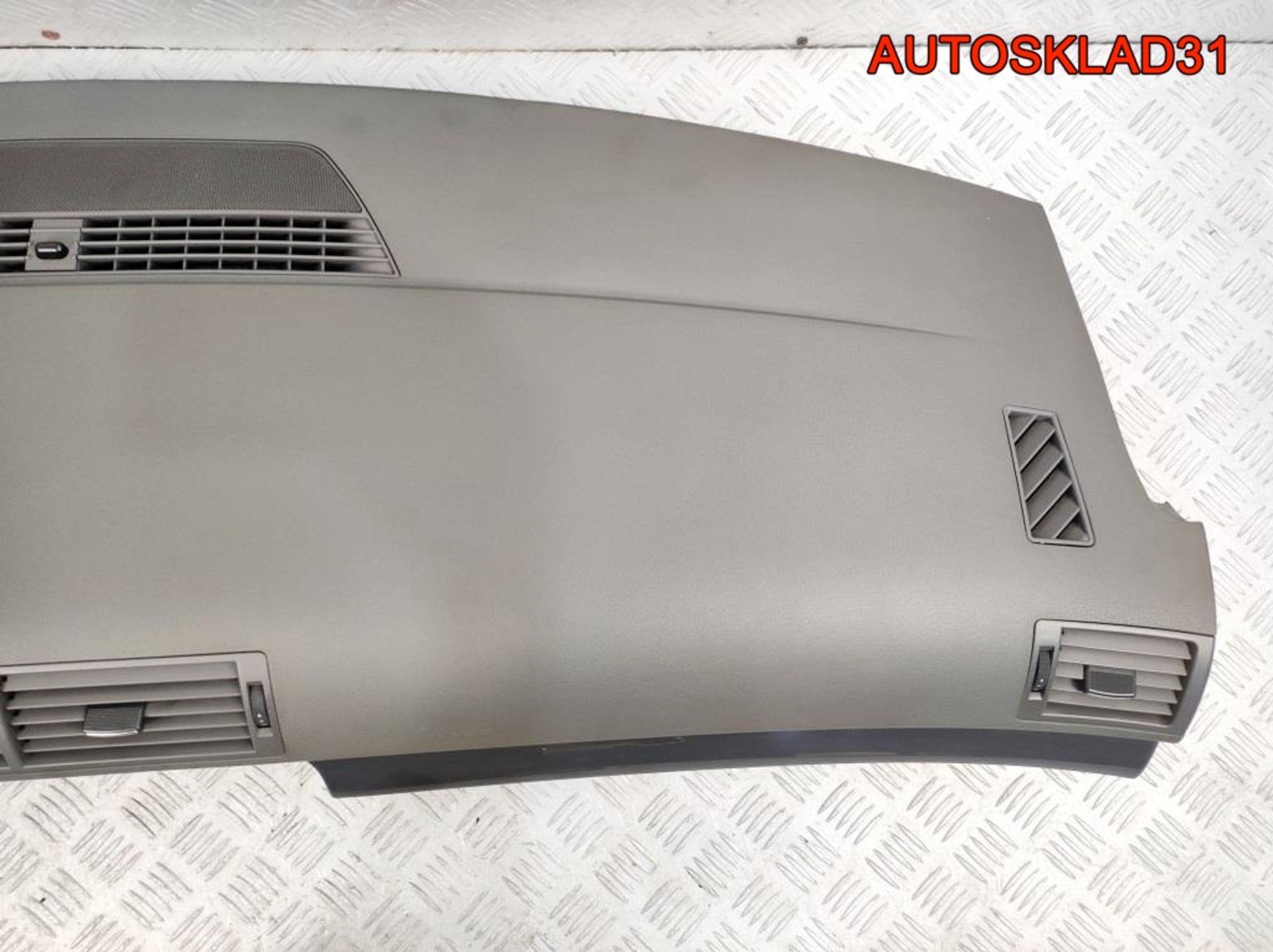 Торпедо с подушкой Голое Audi A4 B6 8E1857067A - АвтоСклад31.рф - авторазборка контрактные б/у запчасти в г. Белгород Торпедо с подушкой Голое Audi A4 B6 8E1857067A - АвтоСклад31.рф - авторазборка контрактные б/у запчасти в г. Белгород