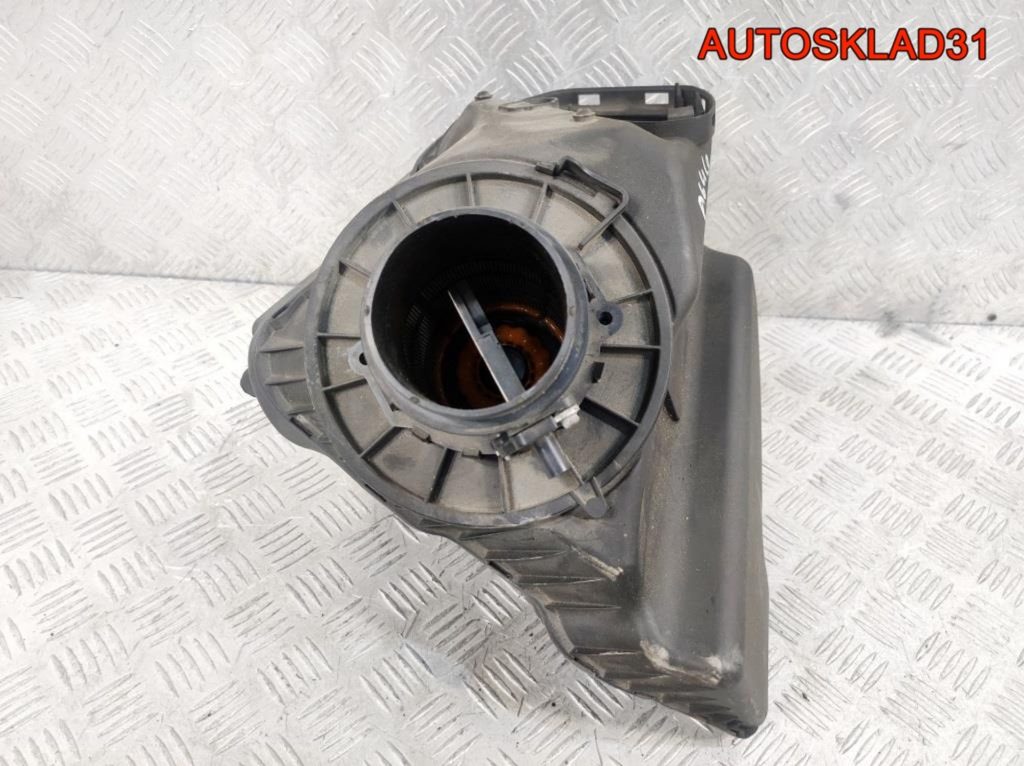 Корпус воздушного фильтра Audi A6 C7 4G 3.0  CDU 4G0133838E - АвтоСклад31.рф - авторазборка контрактные б/у запчасти в г. Белгород Корпус воздушного фильтра Audi A6 C7 4G 3.0  CDU 4G0133838E - АвтоСклад31.рф - авторазборка контрактные б/у запчасти в г. Белгород