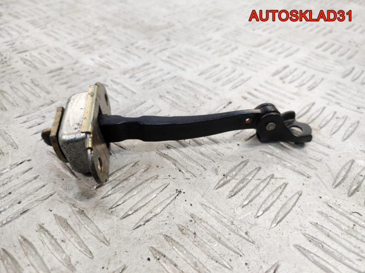 Ограничитель двери задней Nissan Note E11 824301U60A - АвтоСклад31.рф - авторазборка контрактные б/у запчасти в г. Белгород