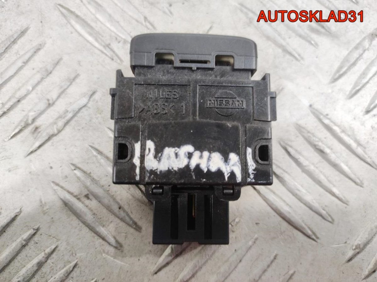Кнопка ESP Nissan Qashqai J10 25145JD00A - АвтоСклад31.рф - авторазборка контрактные б/у запчасти в г. Белгород