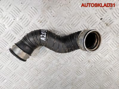 Патрубок интеркулера Mercedes Benz W203 2.0 Бензин A2035281082 - АвтоСклад31.рф - авторазборка контрактные б/у запчасти в г. Белгород