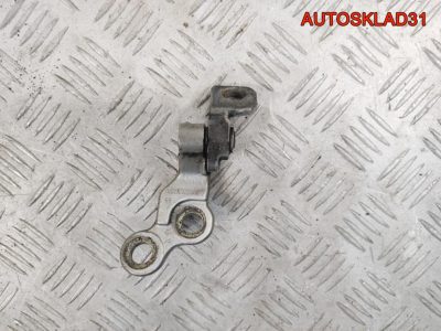 Петля двери задней правой Ford Focus 1 XS4AA26800BB - АвтоСклад31.рф - авторазборка контрактные б/у запчасти в г. Белгород