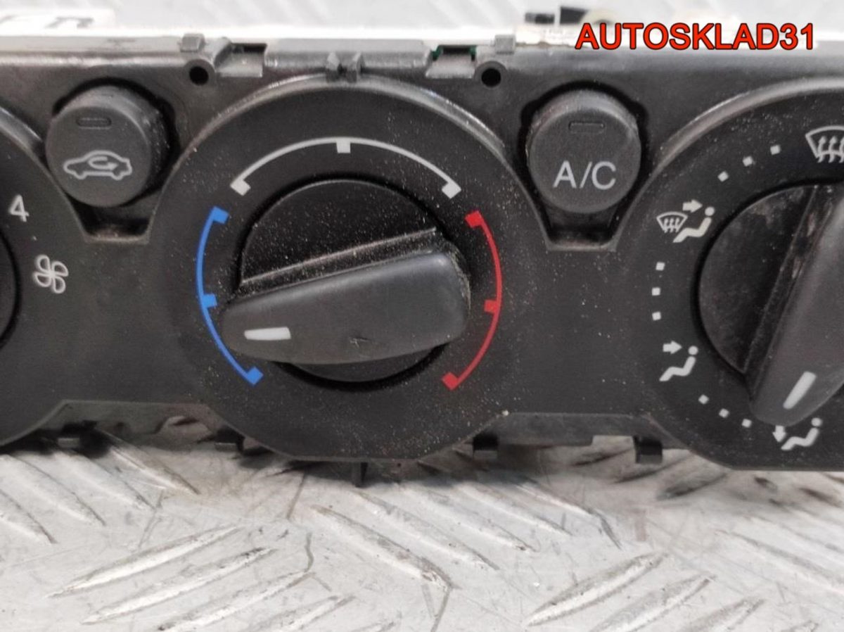Блок управления отопителем Ford Focus 2 3M5T19980AD - АвтоСклад31.рф - авторазборка контрактные б/у запчасти в г. Белгород