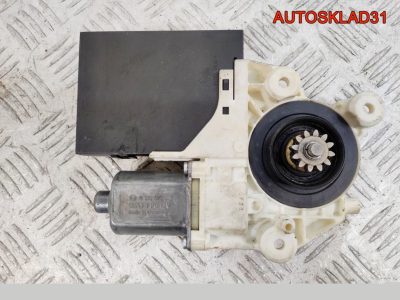 Мотор стеклоподъемника п/л Ford Focus 2 4M5T14A389 - АвтоСклад31.рф - авторазборка контрактные б/у запчасти в г. Белгород