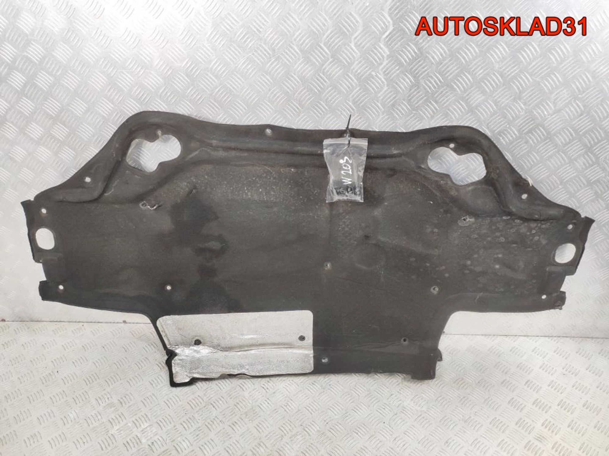 Шумоизоляция капота Mercedes W203 A2036821226 - АвтоСклад31.рф - авторазборка контрактные б/у запчасти в г. Белгород Шумоизоляция капота Mercedes W203 A2036821226 - АвтоСклад31.рф - авторазборка контрактные б/у запчасти в г. Белгород