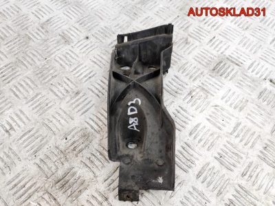 Кронштейн порога Audi A8 D3 4E0859922C - АвтоСклад31.рф - авторазборка контрактные б/у запчасти в г. Белгород