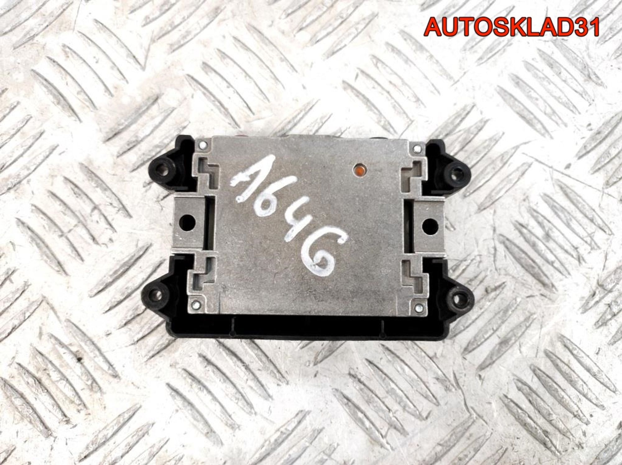 Усилитель антенны Audi A6 C7 4G 4H0035446A - АвтоСклад31.рф - авторазборка контрактные б/у запчасти в г. Белгород Усилитель антенны Audi A6 C7 4G 4H0035446A - АвтоСклад31.рф - авторазборка контрактные б/у запчасти в г. Белгород