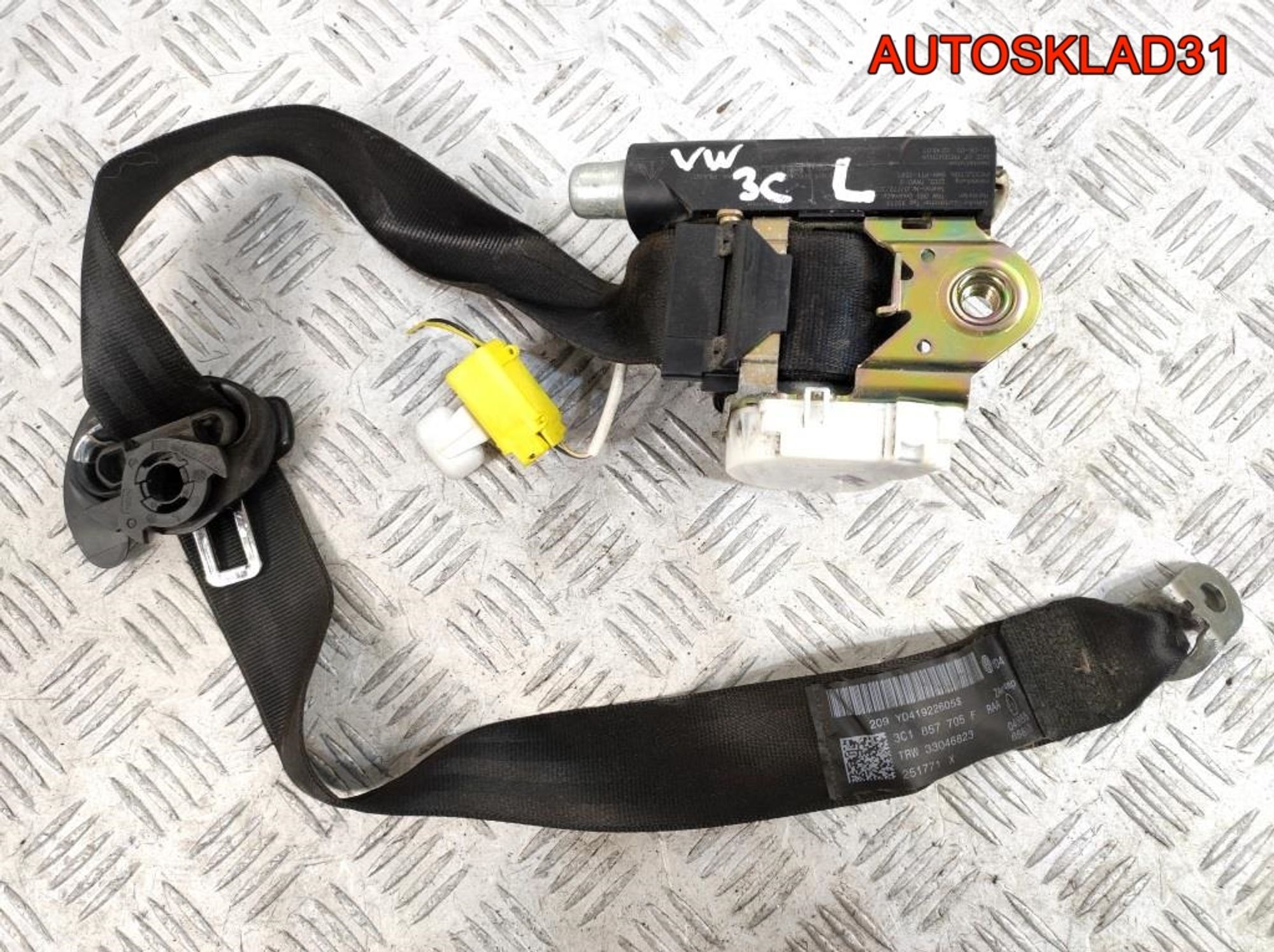 Ремень безопасности VW Passat B6 3C1857705F - АвтоСклад31.рф - авторазборка контрактные б/у запчасти в г. Белгород Ремень безопасности VW Passat B6 3C1857705F - АвтоСклад31.рф - авторазборка контрактные б/у запчасти в г. Белгород