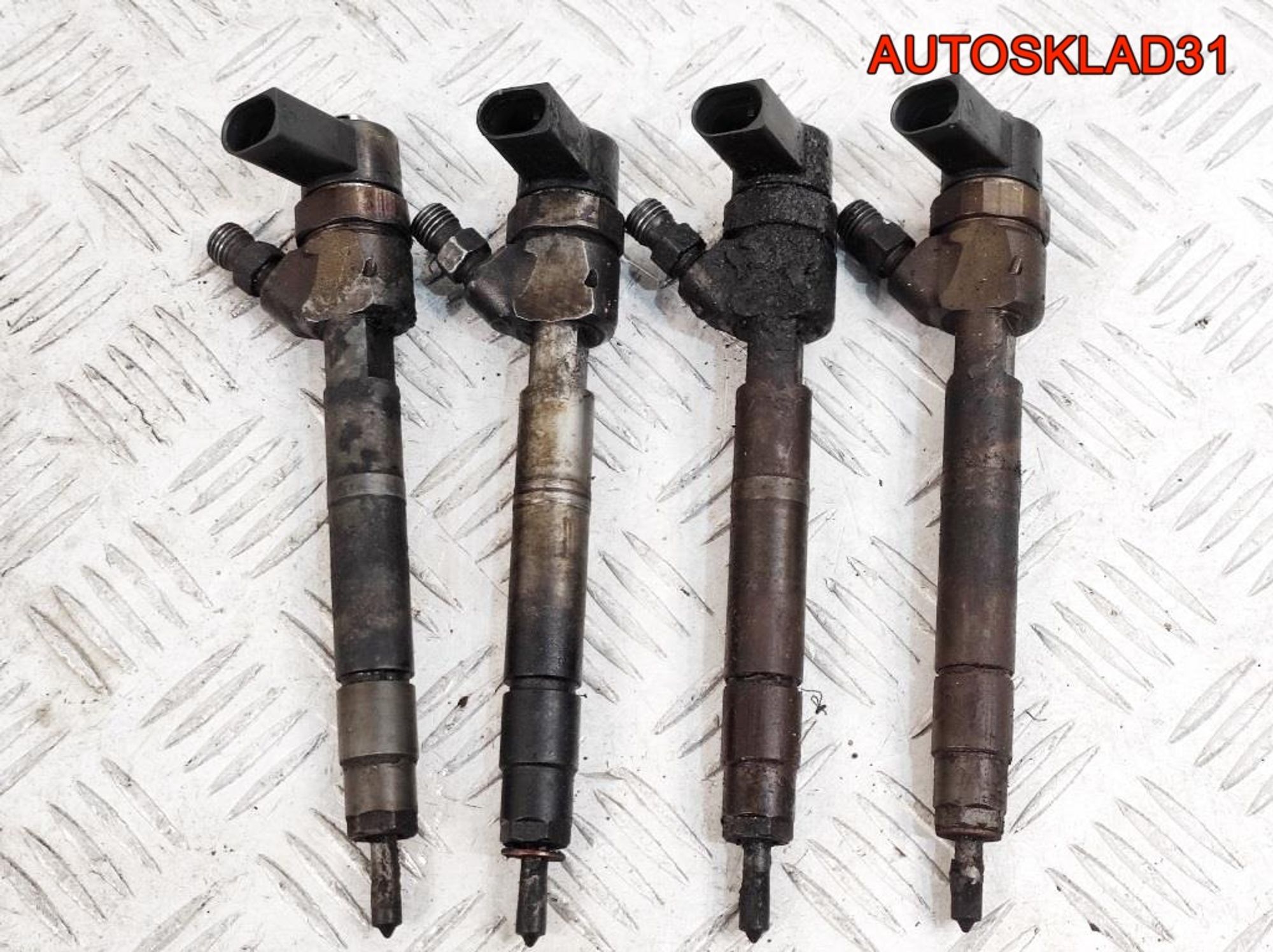 Форсунка топливная Mercedes W210 2,2 OM611 A6110700687 - АвтоСклад31.рф - авторазборка контрактные б/у запчасти в г. Белгород Форсунка топливная Mercedes W210 2,2 OM611 A6110700687 - АвтоСклад31.рф - авторазборка контрактные б/у запчасти в г. Белгород