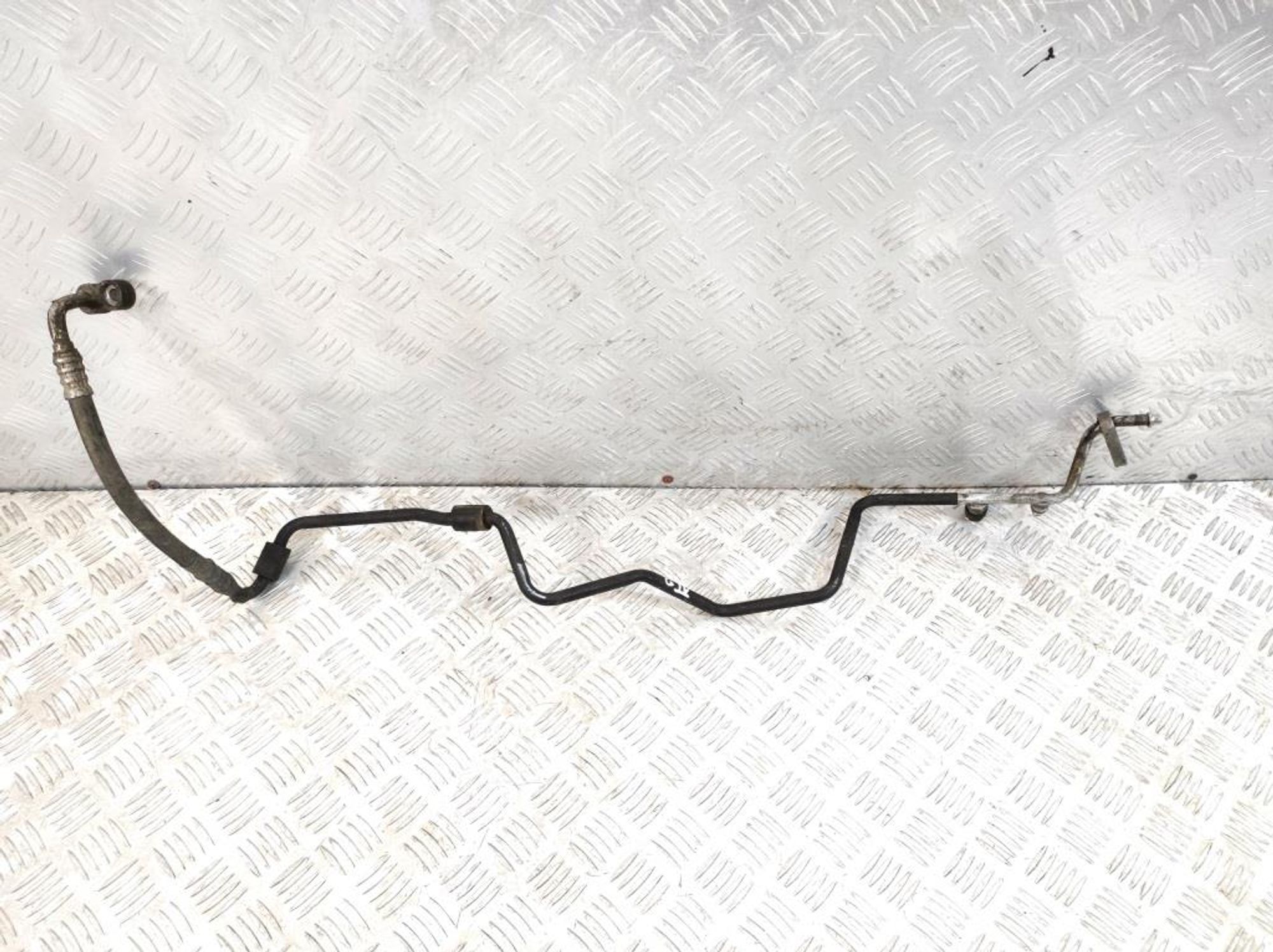 Трубка кондиционера VW Golf 4 1J1820741K - АвтоСклад31.рф - авторазборка контрактные б/у запчасти в г. Белгород Трубка кондиционера VW Golf 4 1J1820741K - АвтоСклад31.рф - авторазборка контрактные б/у запчасти в г. Белгород