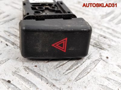 Кнопка аварийной сигнализации Mazda 3 BK BP4K664H0 - АвтоСклад31.рф - авторазборка контрактные б/у запчасти в г. Белгород