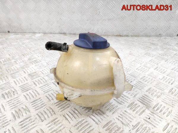 Бачок расширительный Audi 100 C3 8A0121403A - АвтоСклад31.рф - авторазборка контрактные б/у запчасти в г. Белгород