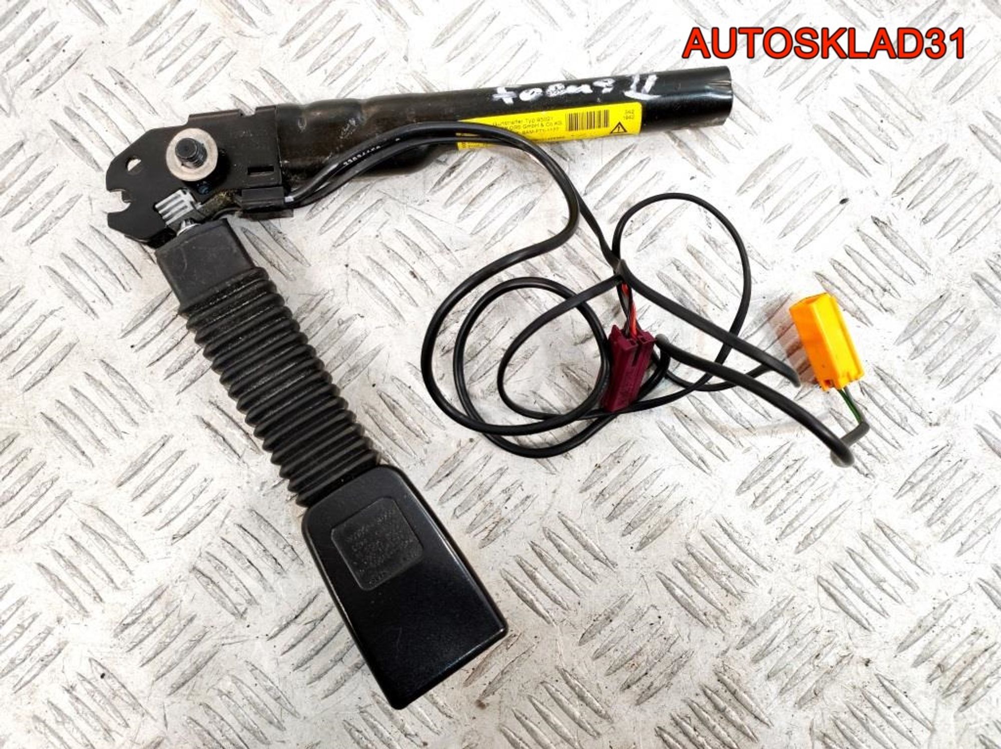 Ответная часть ремня Ford Focus 2 4M51A61209AH - АвтоСклад31.рф - авторазборка контрактные б/у запчасти в г. Белгород Ответная часть ремня Ford Focus 2 4M51A61209AH - АвтоСклад31.рф - авторазборка контрактные б/у запчасти в г. Белгород