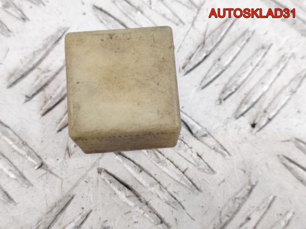 Реле стеклоподъемников №218 VW Passat B5 895951254 - АвтоСклад31.рф - авторазборка контрактные б/у запчасти в г. Белгород