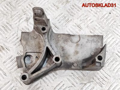 Кронштейн двигателя правый Renault Megane 2 1,5 K9K 8200101196 - АвтоСклад31.рф - авторазборка контрактные б/у запчасти в г. Белгород