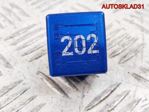 Реле вентилятора №100 VW Touareg 7M0951253A - АвтоСклад31.рф - авторазборка контрактные б/у запчасти в г. Белгород