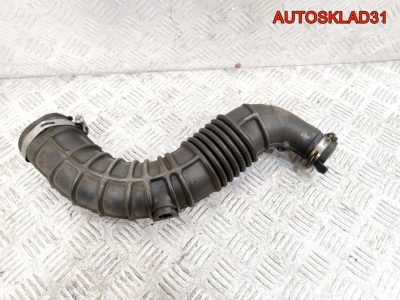 Патрубок воздушного фильтра Renault Megane 2 8200500384 - АвтоСклад31.рф - авторазборка контрактные б/у запчасти в г. Белгород