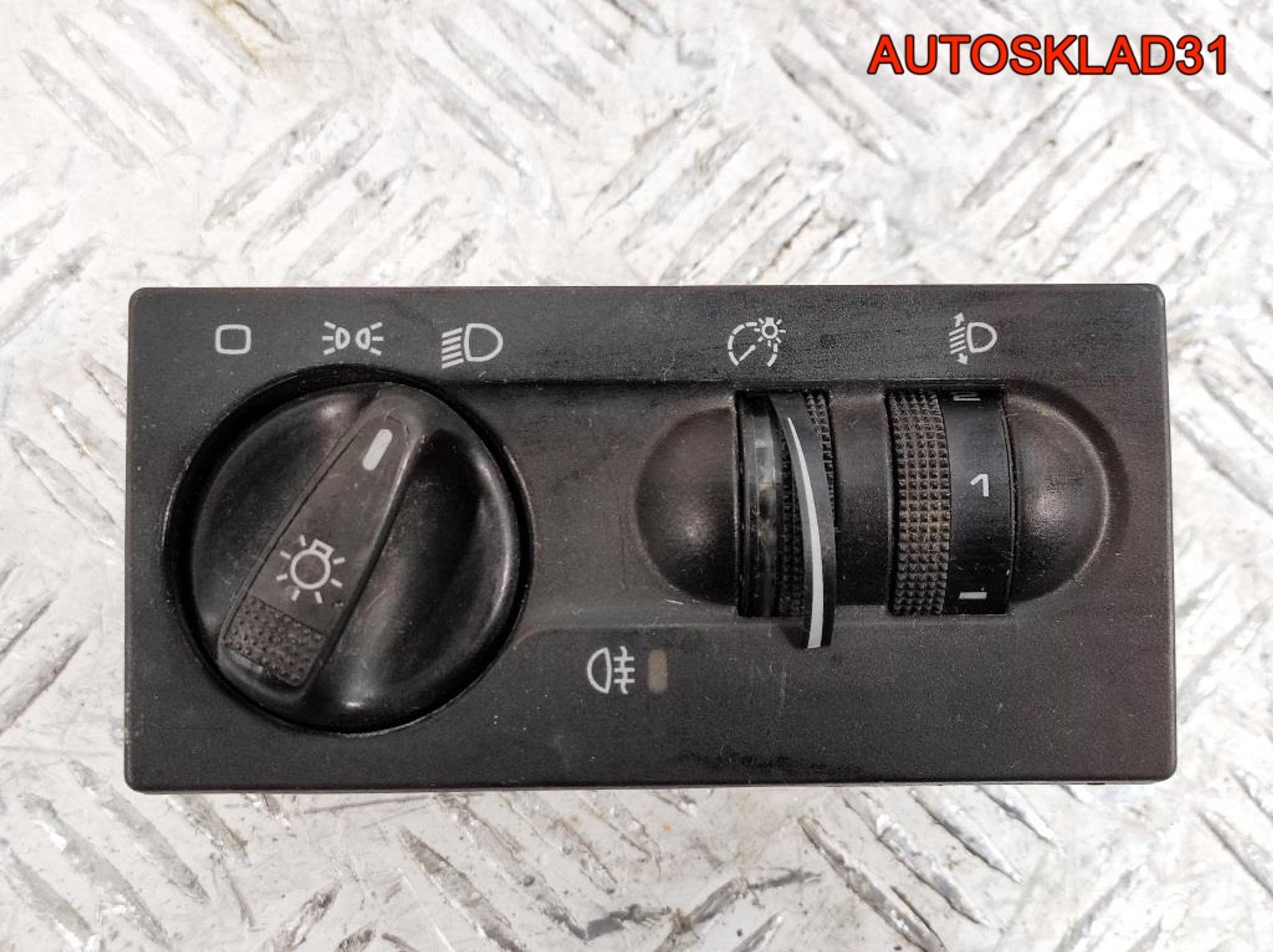 Переключатель света фар VW Golf 3 1H6941531N - АвтоСклад31.рф - авторазборка контрактные б/у запчасти в г. Белгород Переключатель света фар VW Golf 3 1H6941531N - АвтоСклад31.рф - авторазборка контрактные б/у запчасти в г. Белгород