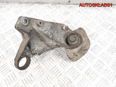 Кронштейн МКПП правый VW Passat B5 8D0399114S - АвтоСклад31.рф - авторазборка контрактные б/у запчасти в г. Белгород