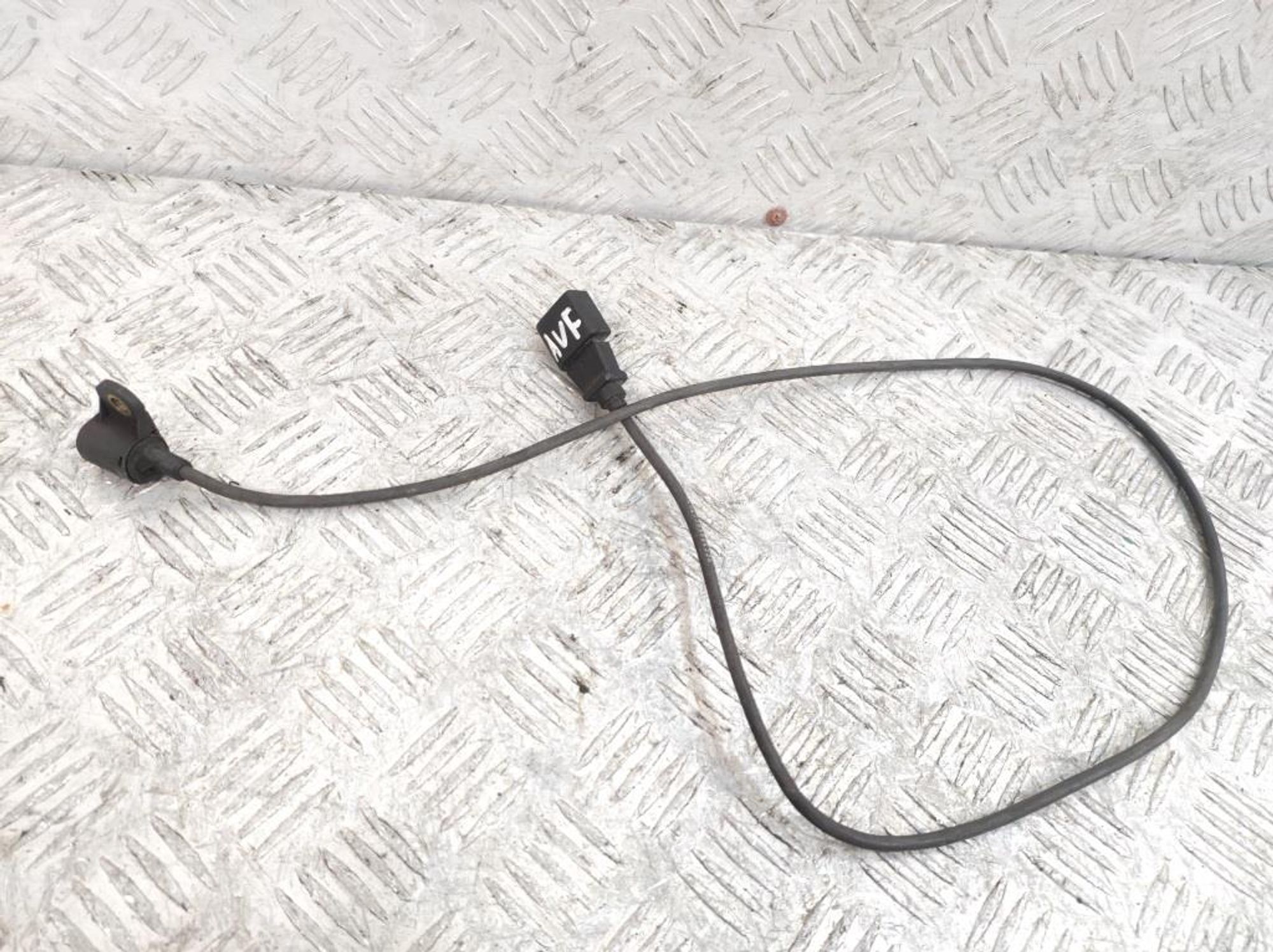 Датчик положения распредвала W Passat B5 1,9 AVF Дизель - АвтоСклад31.рф - авторазборка контрактные б/у запчасти в г. Белгород Датчик положения распредвала W Passat B5 1,9 AVF Дизель - АвтоСклад31.рф - авторазборка контрактные б/у запчасти в г. Белгород