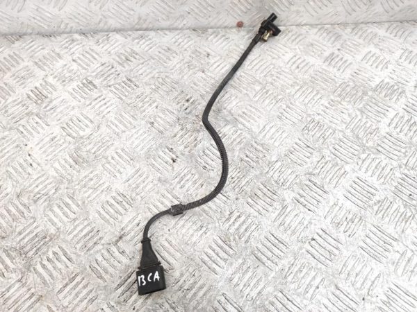 Трубка кондиционера Renault Logan 1,6 K7M 8200750975 - АвтоСклад31.рф - авторазборка контрактные б/у запчасти в г. Белгород