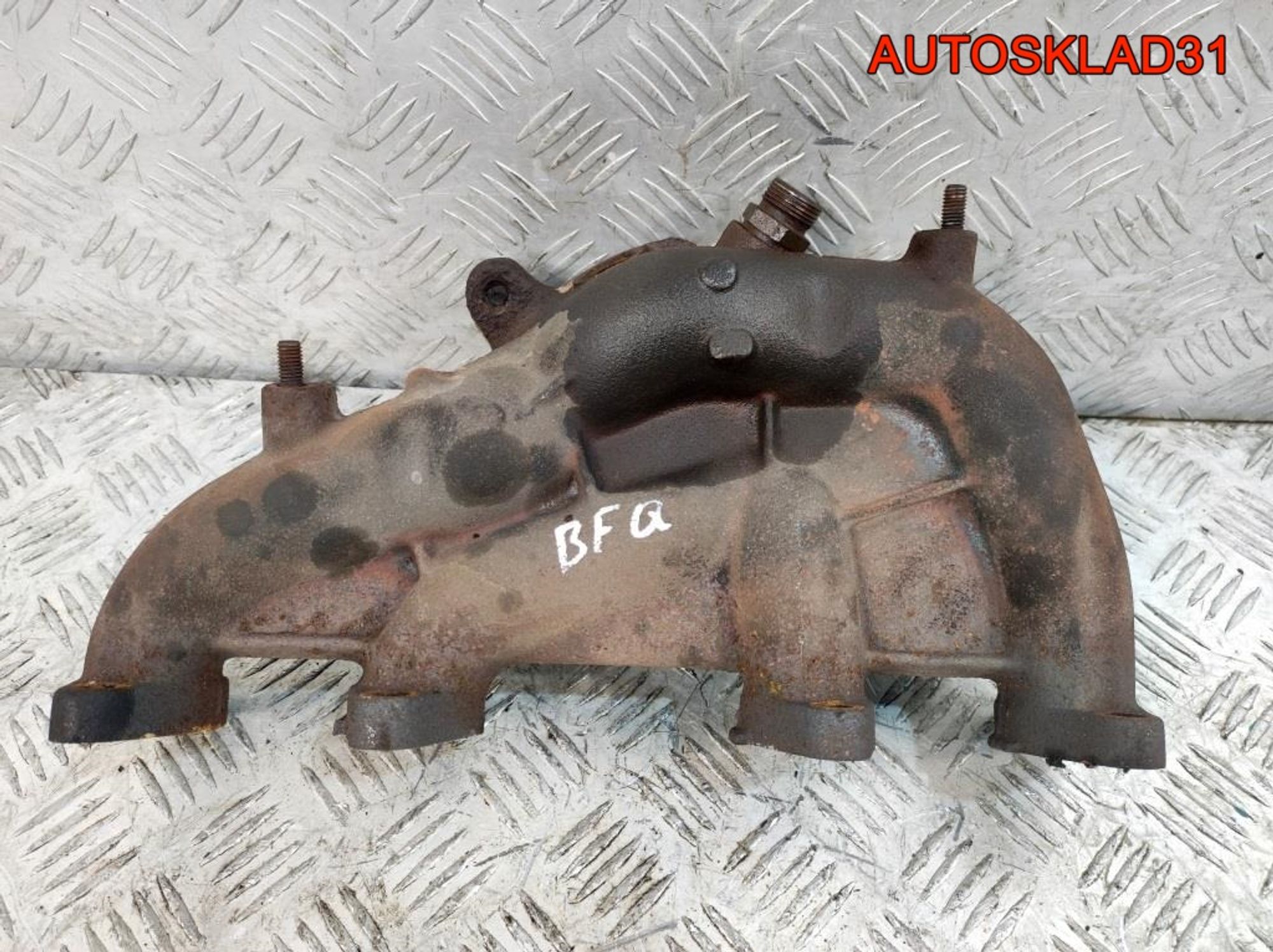 Коллектор выпускной VW Golf 4 1,6 BFQ 06A253033P - АвтоСклад31.рф - авторазборка контрактные б/у запчасти в г. Белгород Коллектор выпускной VW Golf 4 1,6 BFQ 06A253033P - АвтоСклад31.рф - авторазборка контрактные б/у запчасти в г. Белгород