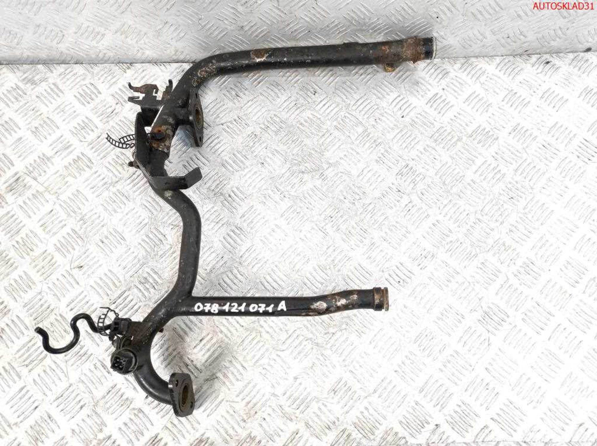 Трубка охлаждающей жидкости Audi A4 B5 078121071AL - АвтоСклад31.рф - авторазборка контрактные б/у запчасти в г. Белгород Трубка охлаждающей жидкости Audi A4 B5 078121071AL - АвтоСклад31.рф - авторазборка контрактные б/у запчасти в г. Белгород