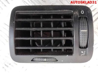 Дефлектор воздушный левый VW Passat B5 3B0819703A - АвтоСклад31.рф - авторазборка контрактные б/у запчасти в г. Белгород