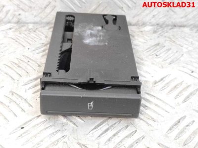 Подстаканник передний Audi A3 8L 8L0862534F - АвтоСклад31.рф - авторазборка контрактные б/у запчасти в г. Белгород