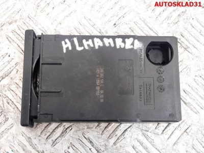 Подстаканник SEAT Alhambra 7M3862534C - АвтоСклад31.рф - авторазборка контрактные б/у запчасти в г. Белгород