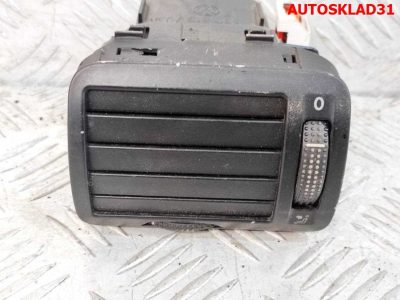 Дефлектор воздушный левый VW Passat B5 3B0819703A - АвтоСклад31.рф - авторазборка контрактные б/у запчасти в г. Белгород