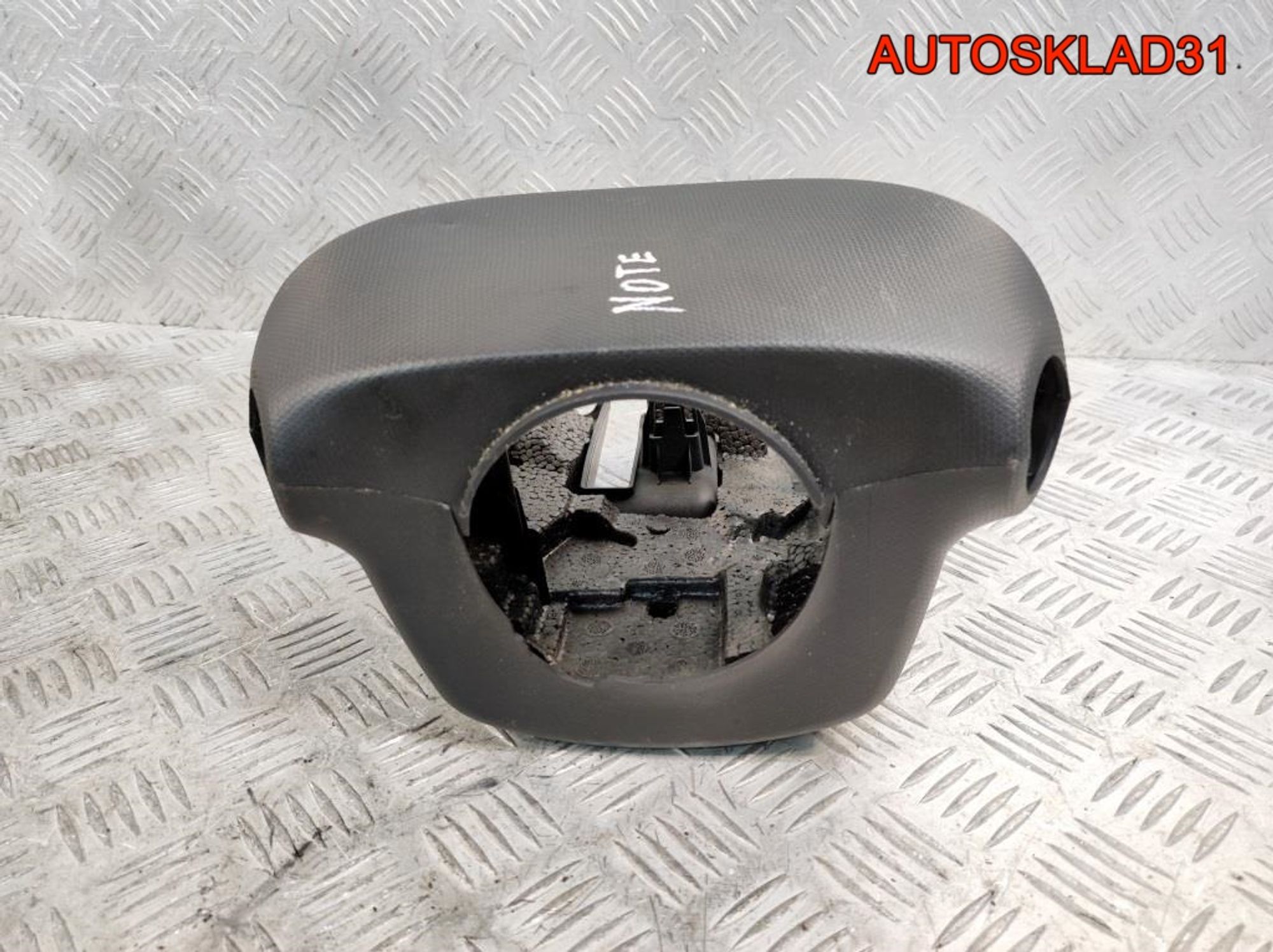 Кожух рулевой колонки Nissan Note E11 484709U000 - АвтоСклад31.рф - авторазборка контрактные б/у запчасти в г. Белгород Кожух рулевой колонки Nissan Note E11 484709U000 - АвтоСклад31.рф - авторазборка контрактные б/у запчасти в г. Белгород