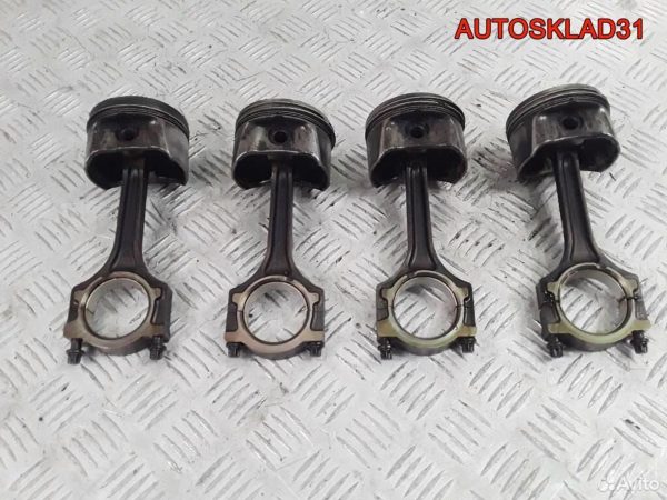 Решетка стеклоочистителя Renault Kangoo 7700304885 - АвтоСклад31.рф - авторазборка контрактные б/у запчасти в г. Белгород