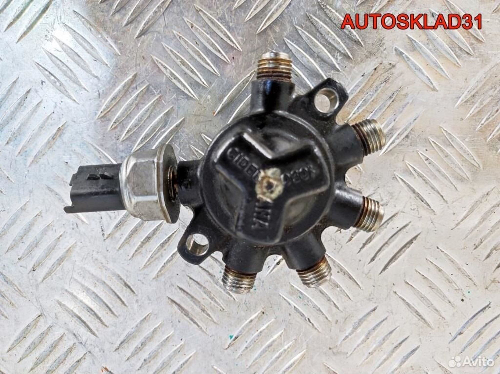 Рейка топливная Ford Galaxy 1.8 QYWA 4M5Q9D280DB - АвтоСклад31.рф - авторазборка контрактные б/у запчасти в г. Белгород Рейка топливная Ford Galaxy 1.8 QYWA 4M5Q9D280DB - АвтоСклад31.рф - авторазборка контрактные б/у запчасти в г. Белгород