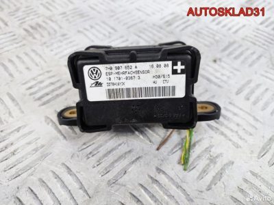 Датчик ускорения Volkswagen Touareg 7H0907652A - АвтоСклад31.рф - авторазборка контрактные б/у запчасти в г. Белгород