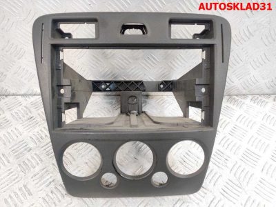 Рамка магнитолы Ford Fusion  1 6N11N047A04 - АвтоСклад31.рф - авторазборка контрактные б/у запчасти в г. Белгород