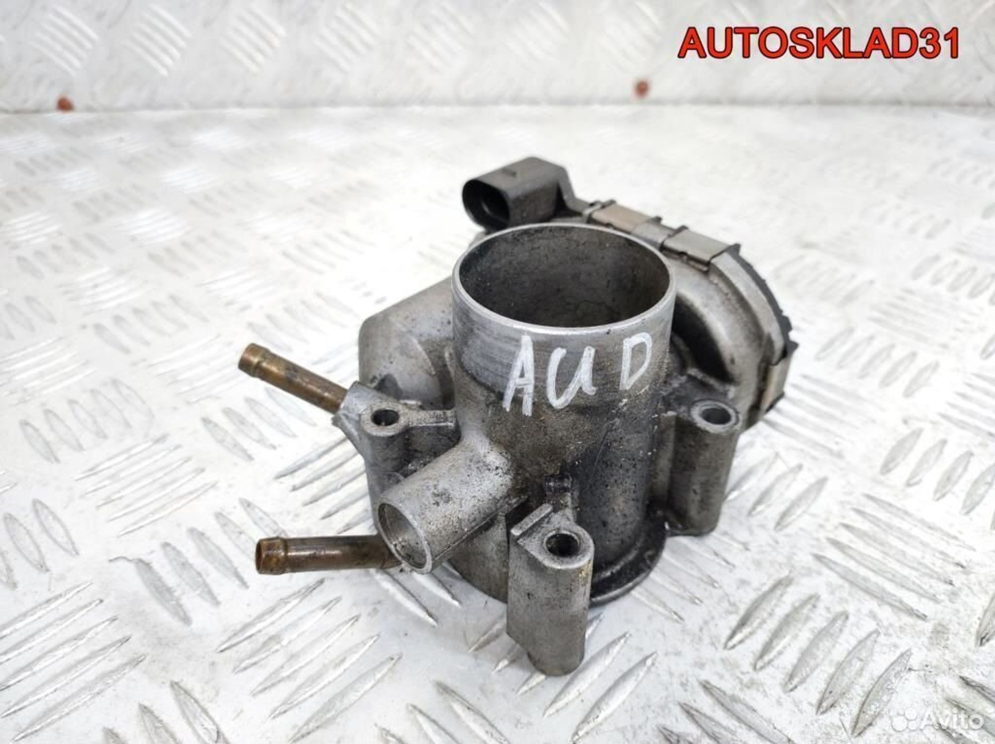 Заслонка дроссельная VW Polo 1.4 AUD 030133062C - АвтоСклад31.рф - авторазборка контрактные б/у запчасти в г. Белгород Заслонка дроссельная VW Polo 1.4 AUD 030133062C - АвтоСклад31.рф - авторазборка контрактные б/у запчасти в г. Белгород