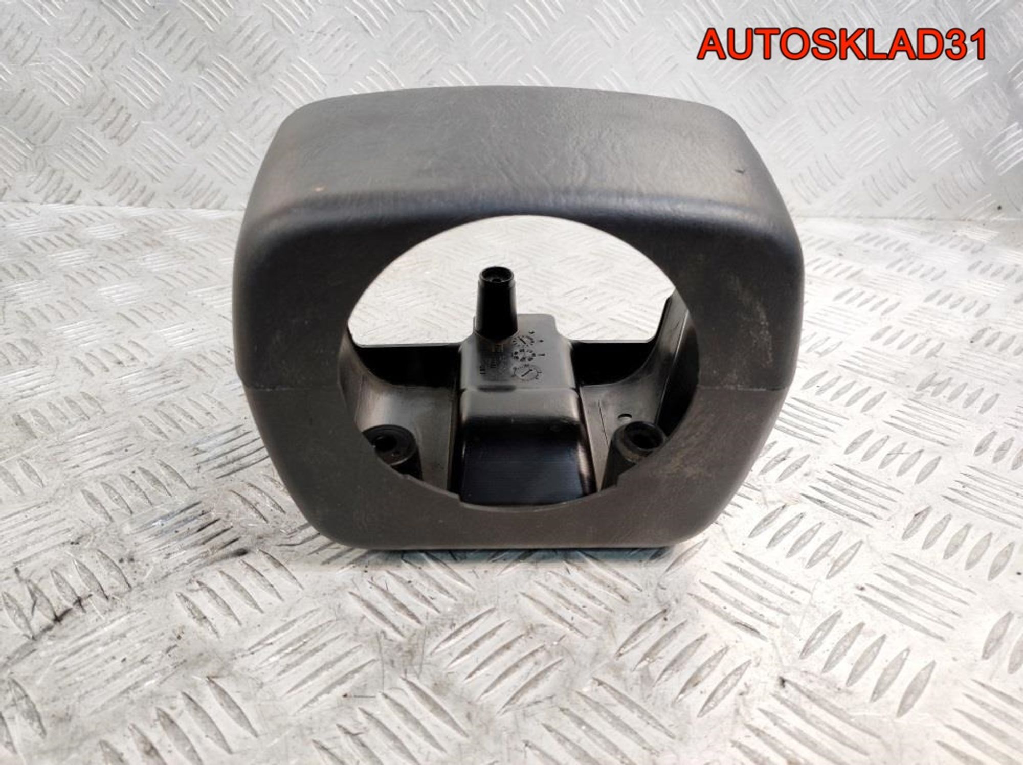 Кожух рулевой колонки Ford Maverick 2 4551438 - АвтоСклад31.рф - авторазборка контрактные б/у запчасти в г. Белгород Кожух рулевой колонки Ford Maverick 2 4551438 - АвтоСклад31.рф - авторазборка контрактные б/у запчасти в г. Белгород