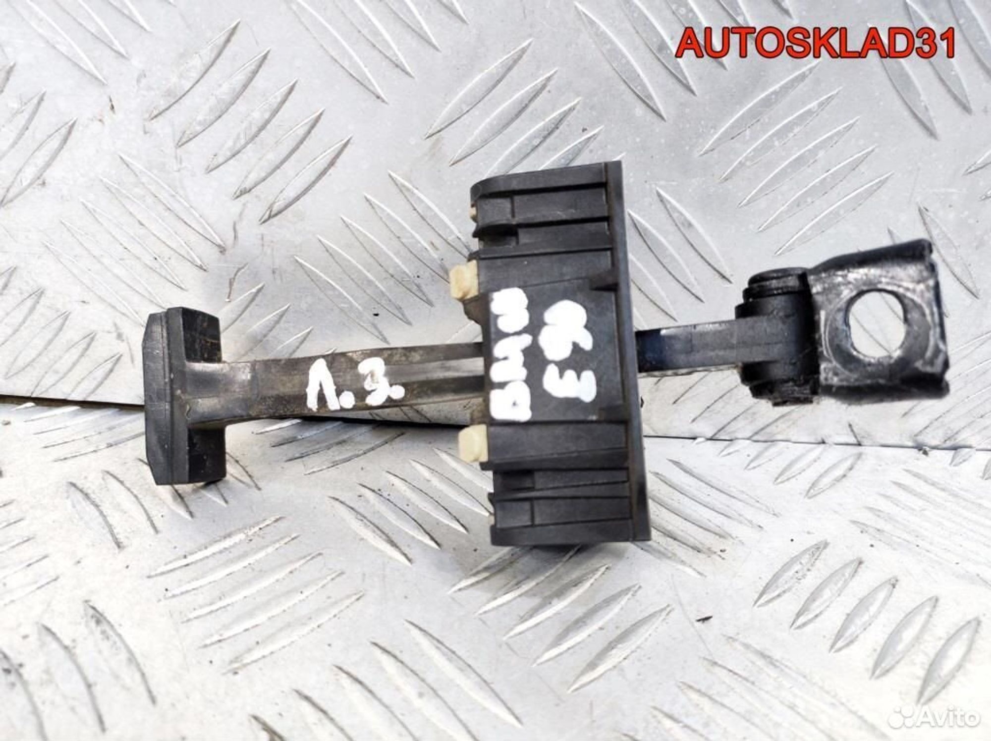 Ограничитель двери задний BMW E90 51227176808 - АвтоСклад31.рф - авторазборка контрактные б/у запчасти в г. Белгород Ограничитель двери задний BMW E90 51227176808 - АвтоСклад31.рф - авторазборка контрактные б/у запчасти в г. Белгород