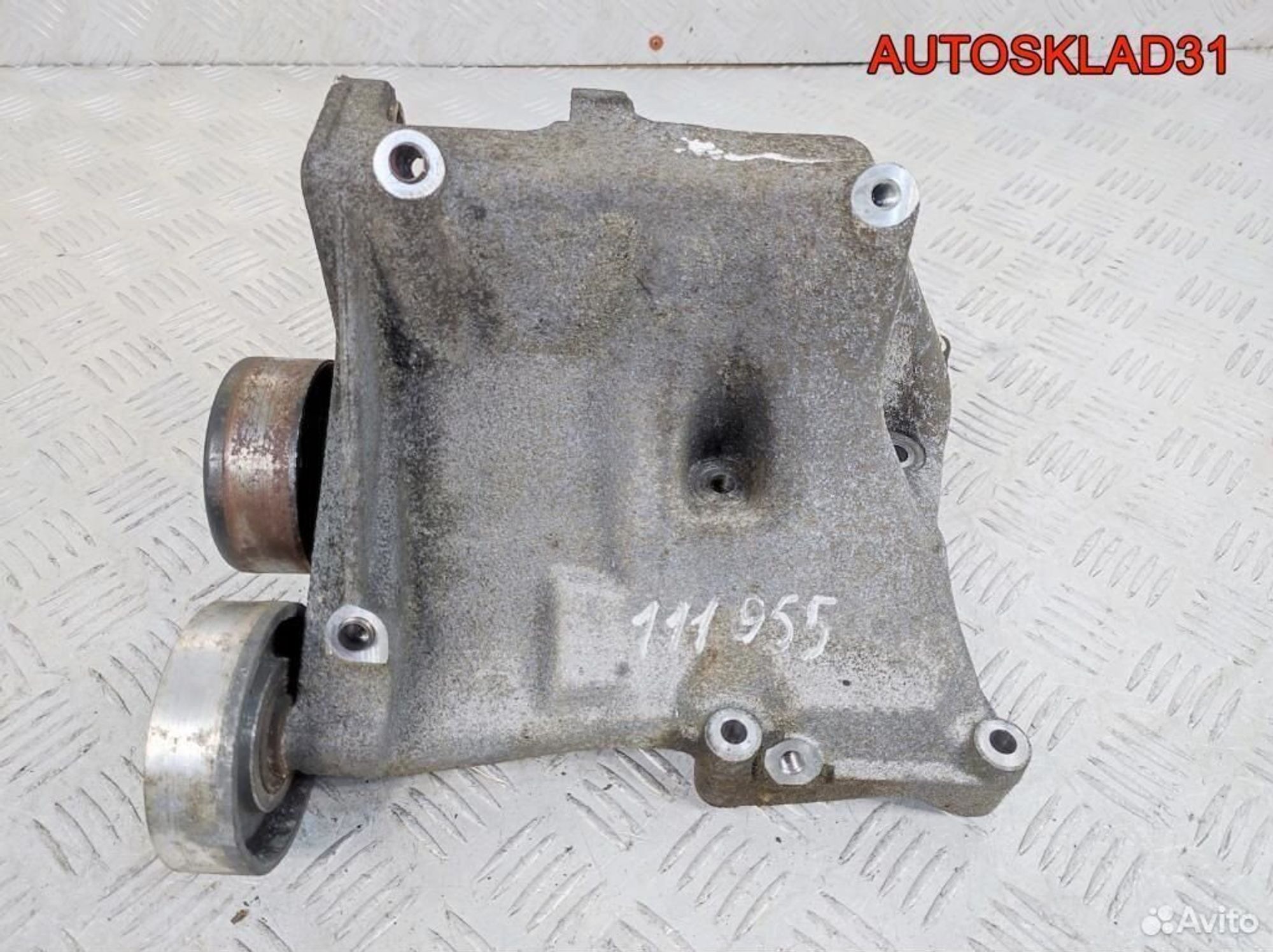 Кронштейн генератора Mercedes W203 A1110960645 - АвтоСклад31.рф - авторазборка контрактные б/у запчасти в г. Белгород Кронштейн генератора Mercedes W203 A1110960645 - АвтоСклад31.рф - авторазборка контрактные б/у запчасти в г. Белгород