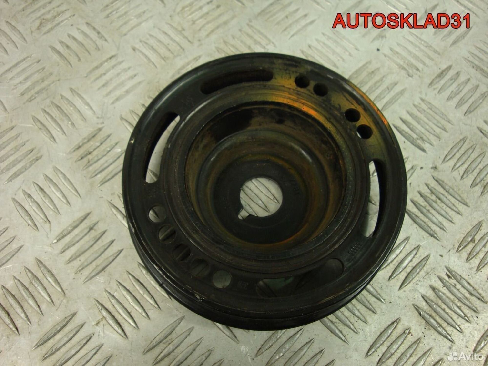 Шкив коленвала Opel Astra H 1.6 Z16XEP 55559328 - АвтоСклад31.рф - авторазборка контрактные б/у запчасти в г. Белгород Шкив коленвала Opel Astra H 1.6 Z16XEP 55559328 - АвтоСклад31.рф - авторазборка контрактные б/у запчасти в г. Белгород