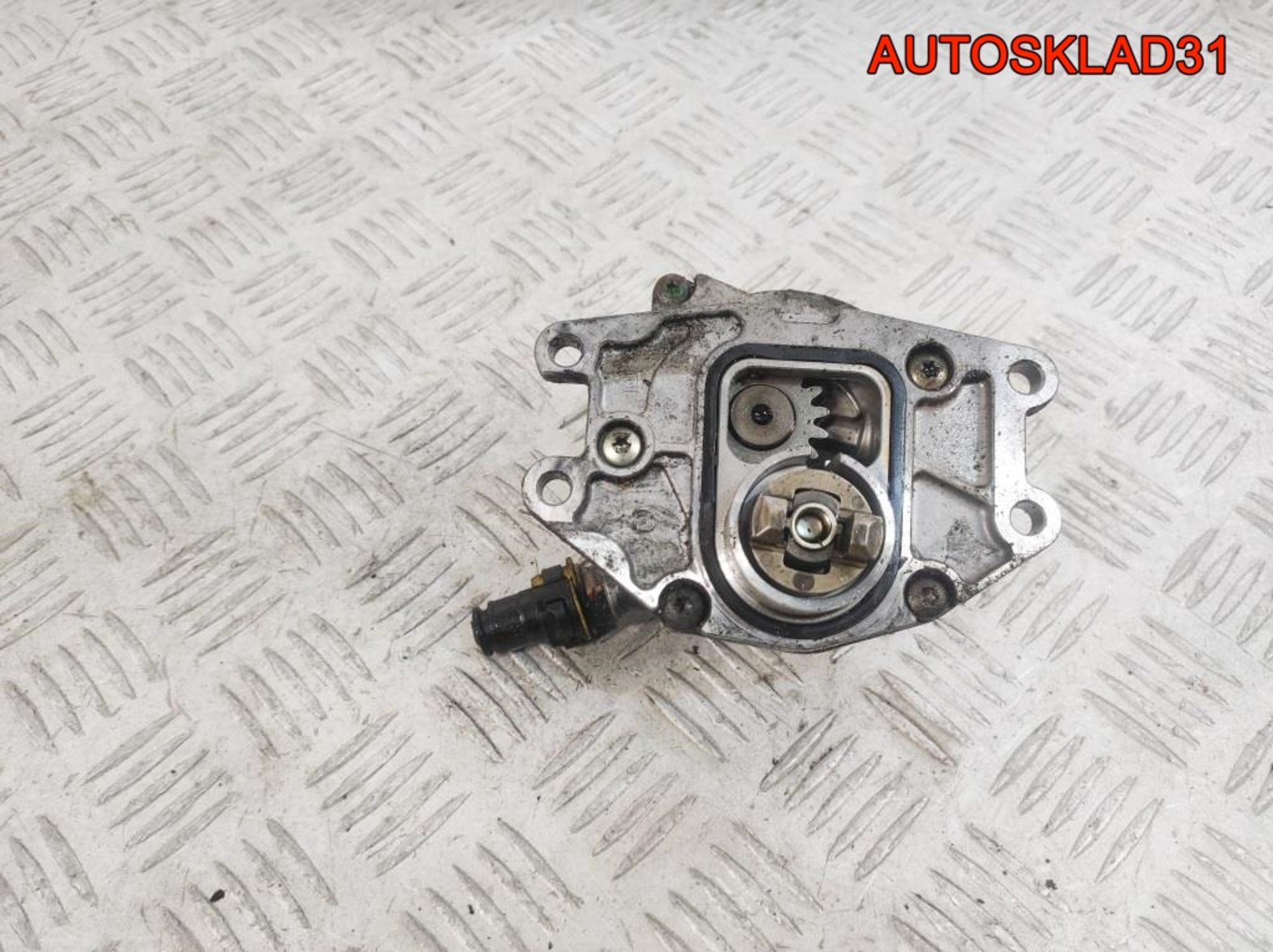 Насос вакуумный Opel Omega B 2,2 Y22DTH 24402638 - АвтоСклад31.рф - авторазборка контрактные б/у запчасти в г. Белгород Насос вакуумный Opel Omega B 2,2 Y22DTH 24402638 - АвтоСклад31.рф - авторазборка контрактные б/у запчасти в г. Белгород