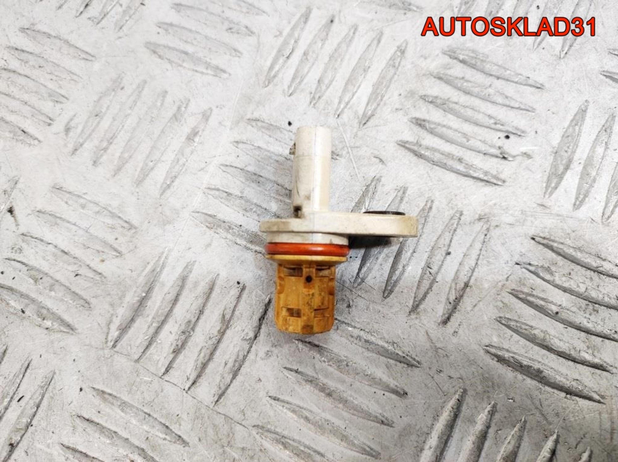Датчик положения распредвала Opel Astra J 1.4 A14NET 55566932 - АвтоСклад31.рф - авторазборка контрактные б/у запчасти в г. Белгород Датчик положения распредвала Opel Astra J 1.4 A14NET 55566932 - АвтоСклад31.рф - авторазборка контрактные б/у запчасти в г. Белгород