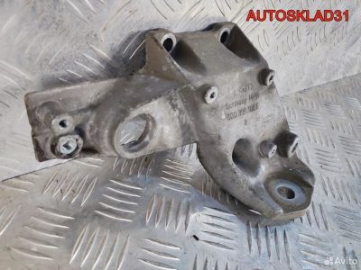 Кронштейн АКПП правый VW Passat B5 8D0399108E - АвтоСклад31.рф - авторазборка контрактные б/у запчасти в г. Белгород