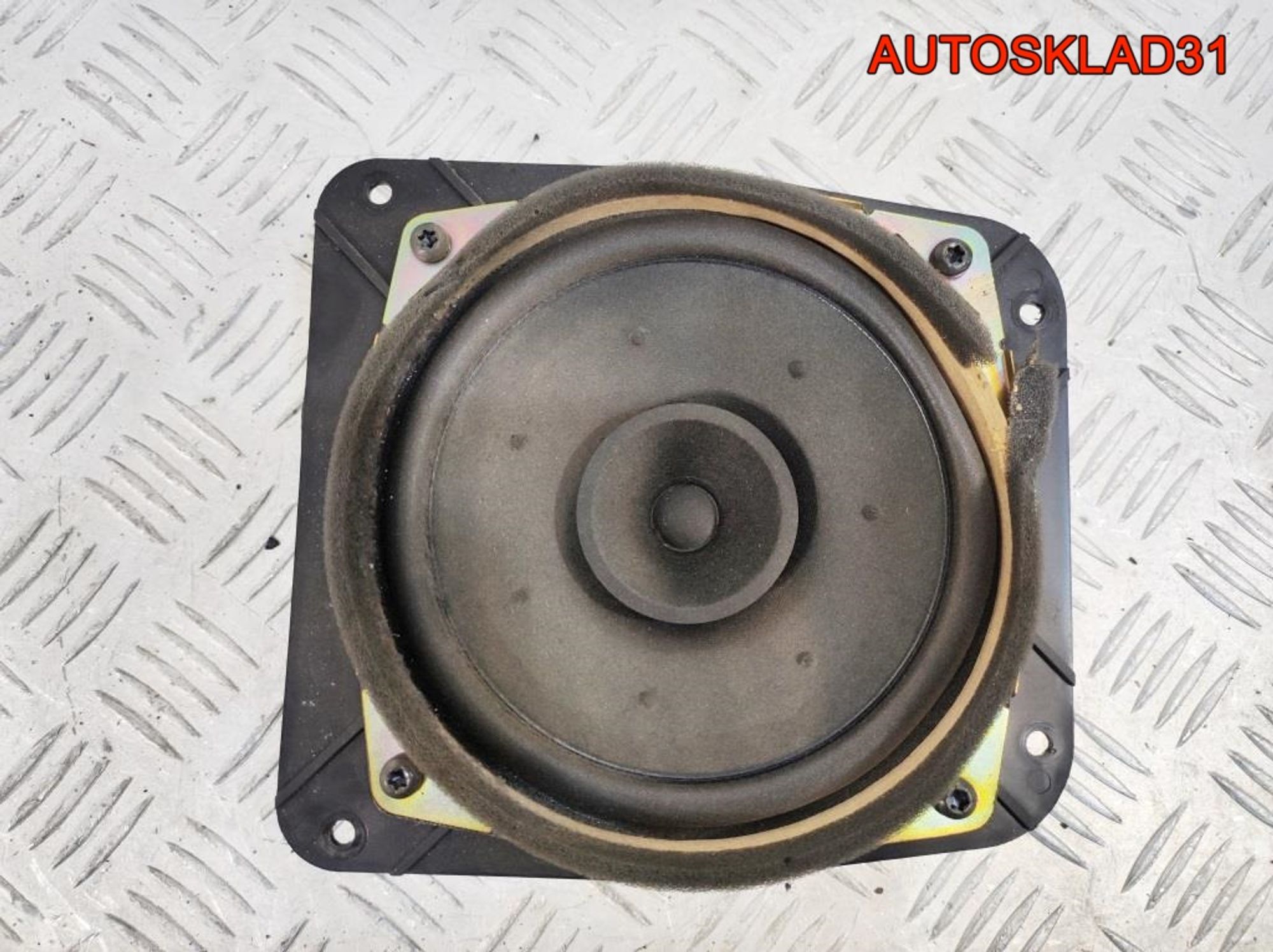 Динамик передний левый Mitsubishi Carisma MR173087 - АвтоСклад31.рф - авторазборка контрактные б/у запчасти в г. Белгород Динамик передний левый Mitsubishi Carisma MR173087 - АвтоСклад31.рф - авторазборка контрактные б/у запчасти в г. Белгород