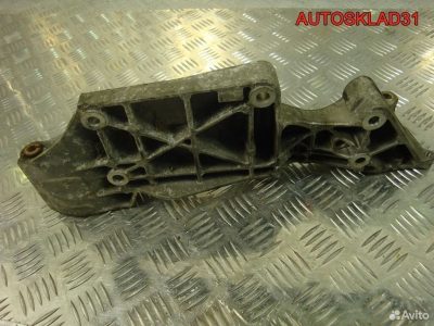 Кронштейн генератора VW Golf 4 06A903143H - АвтоСклад31.рф - авторазборка контрактные б/у запчасти в г. Белгород