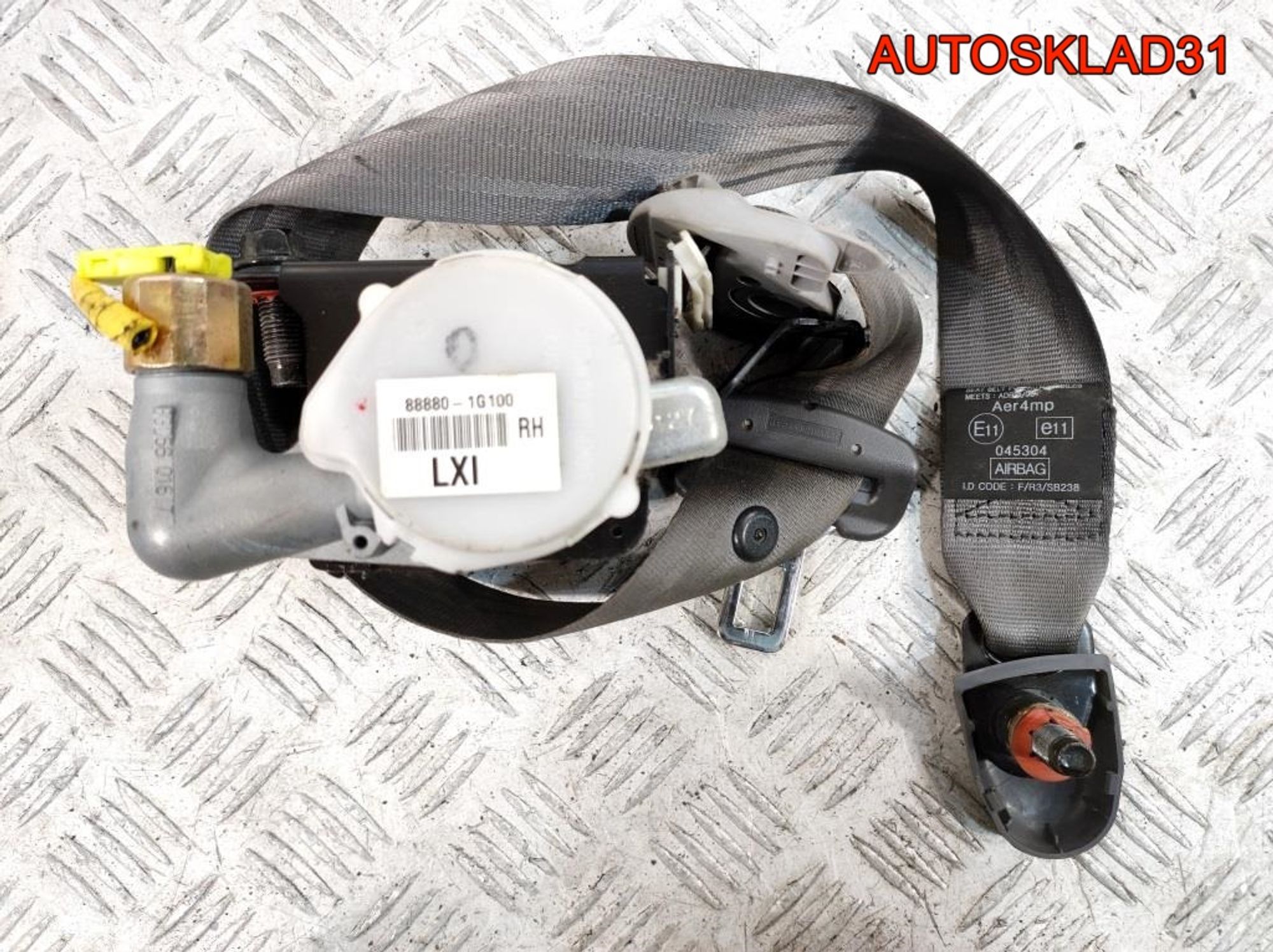 Ремень безопасности Kia Rio 2 888801G100 - АвтоСклад31.рф - авторазборка контрактные б/у запчасти в г. Белгород Ремень безопасности Kia Rio 2 888801G100 - АвтоСклад31.рф - авторазборка контрактные б/у запчасти в г. Белгород