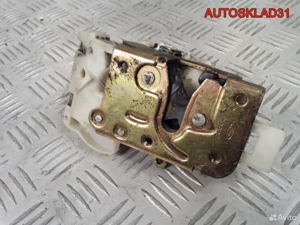 Рамка магнитолы Mercedes Benz W210 A2106830508 - АвтоСклад31.рф - авторазборка контрактные б/у запчасти в г. Белгород