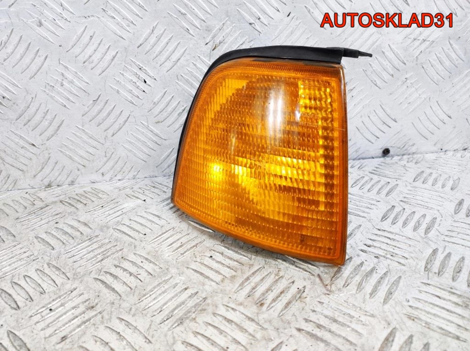 Указатель поворота правый Audi 80 B4 893953050 - АвтоСклад31.рф - авторазборка контрактные б/у запчасти в г. Белгород Указатель поворота правый Audi 80 B4 893953050 - АвтоСклад31.рф - авторазборка контрактные б/у запчасти в г. Белгород